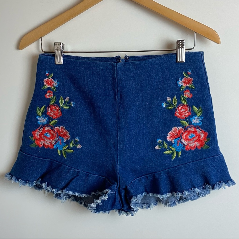 Embroidered Floral Denim Shorts - Picture 2 of 9